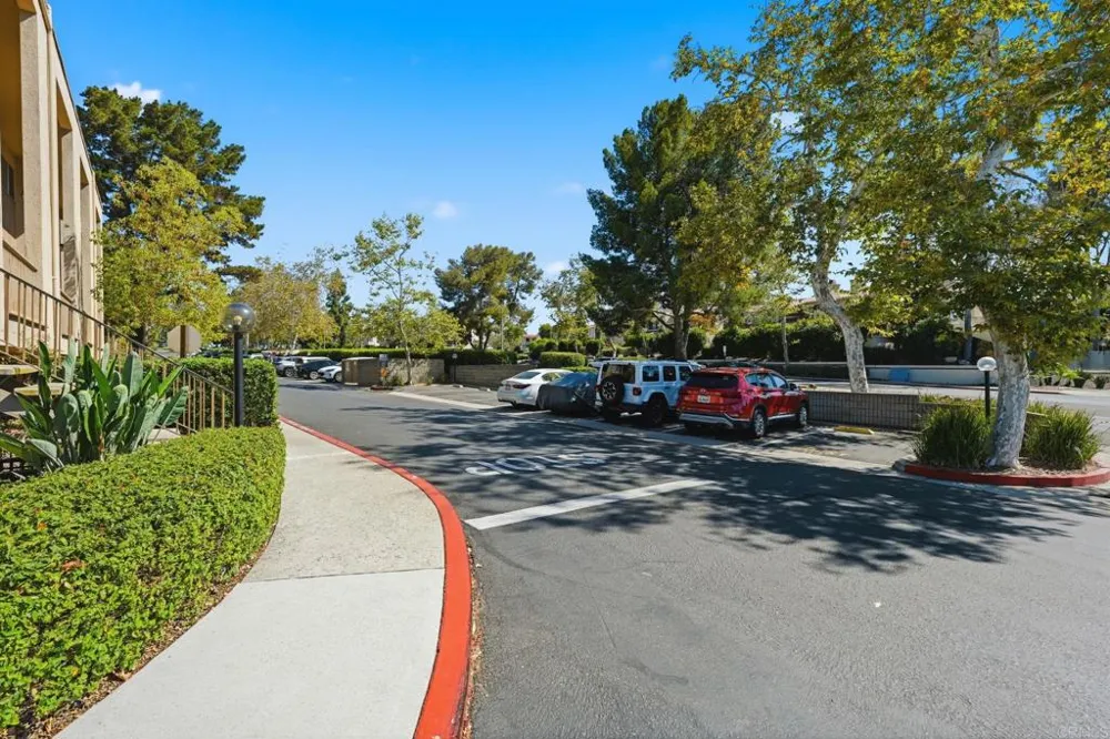 5700 Baltimore Drive #81 La Mesa, CA 91942
