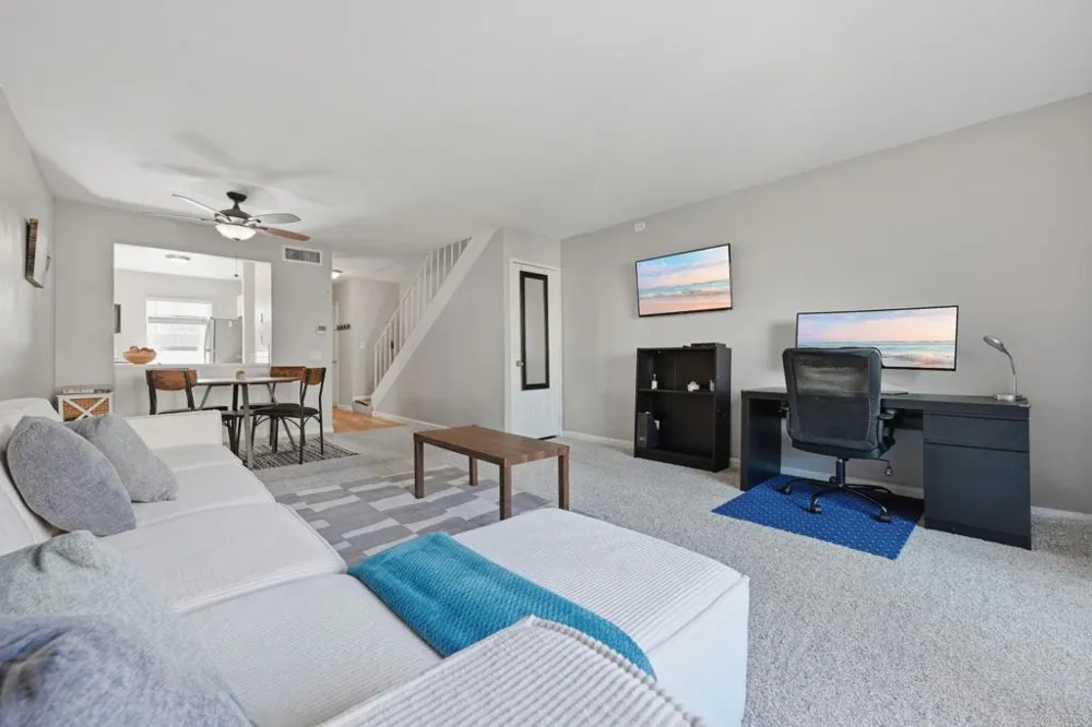 5700 Baltimore Drive #81 La Mesa, CA 91942
