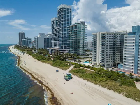 6917 Collins Ave #1512