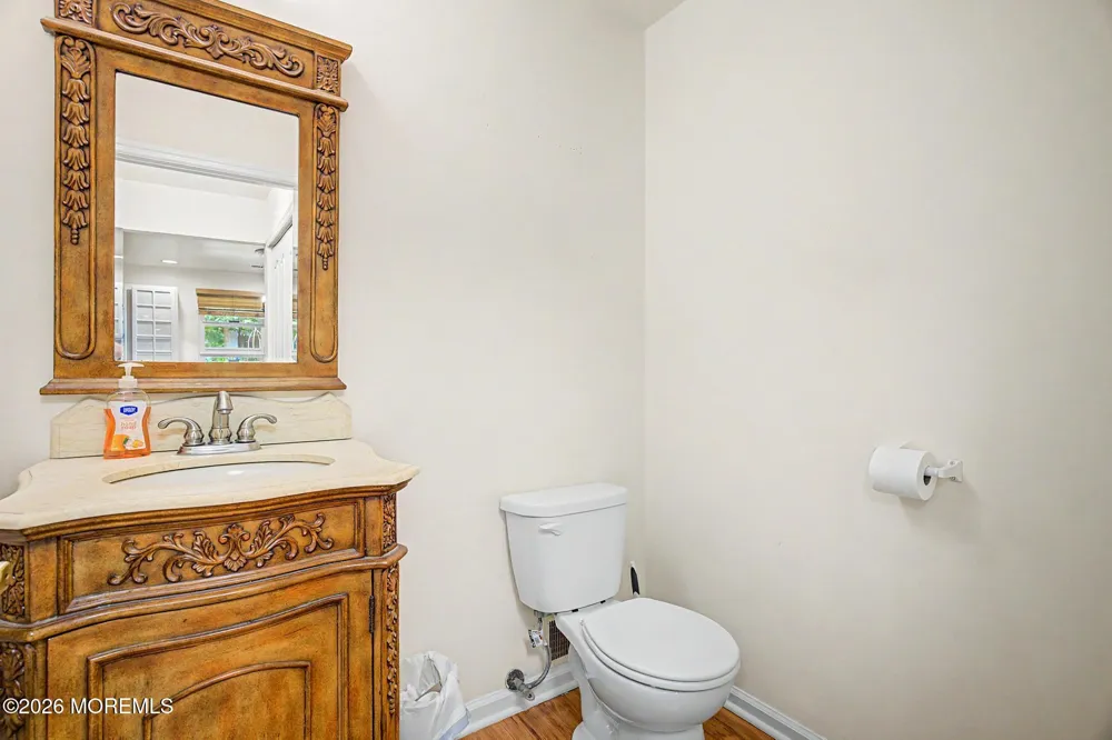 8 Cambridge Court Little Egg Harbor, NJ 08087