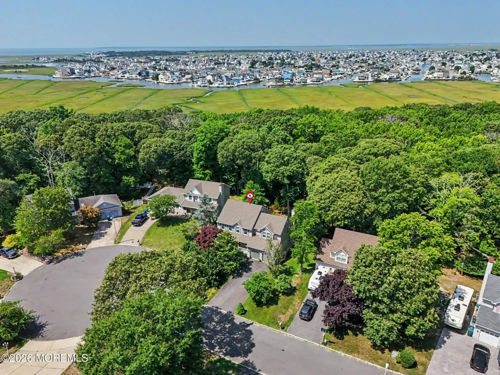 8 Cambridge Court Little Egg Harbor, NJ 08087