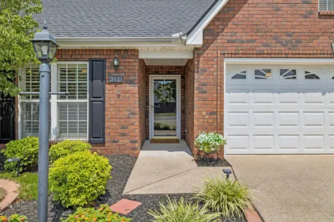 2833 Stonehedge Dr
