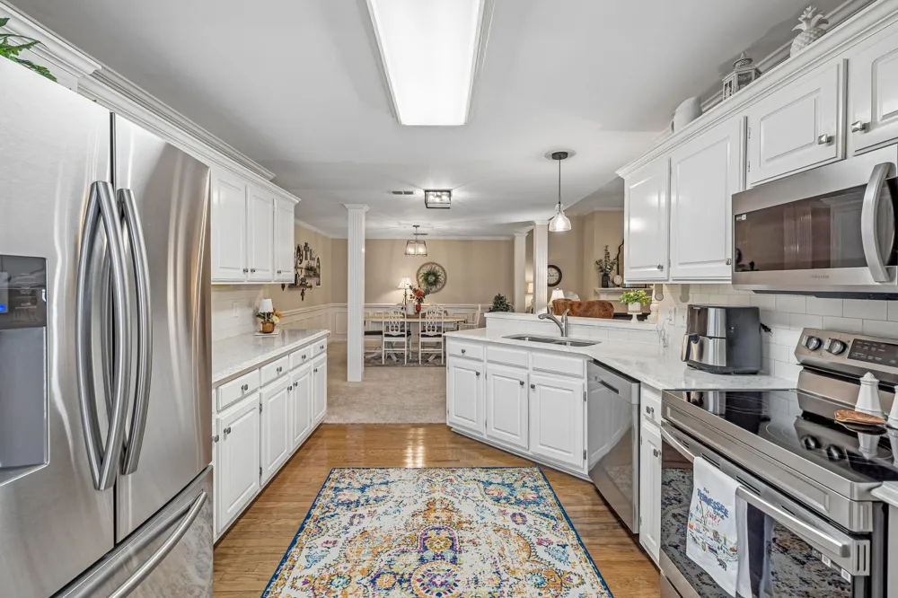 2833 Stonehedge Dr Murfreesboro, TN 37128