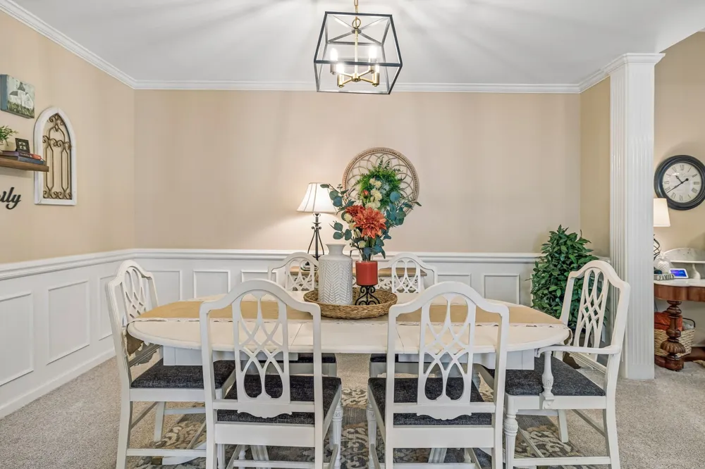 2833 Stonehedge Dr Murfreesboro, TN 37128