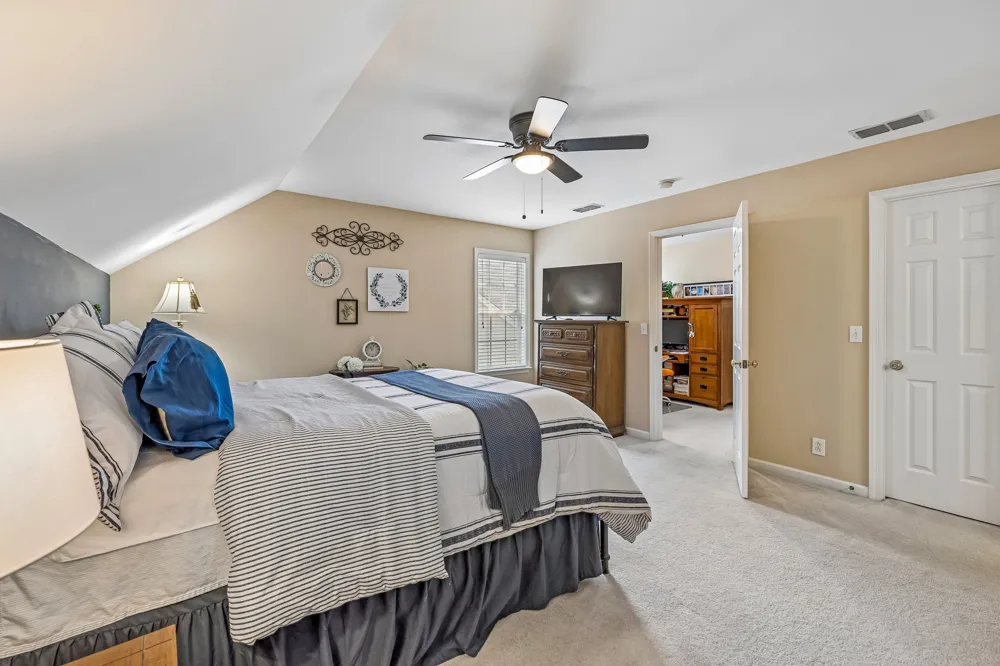 2833 Stonehedge Dr Murfreesboro, TN 37128
