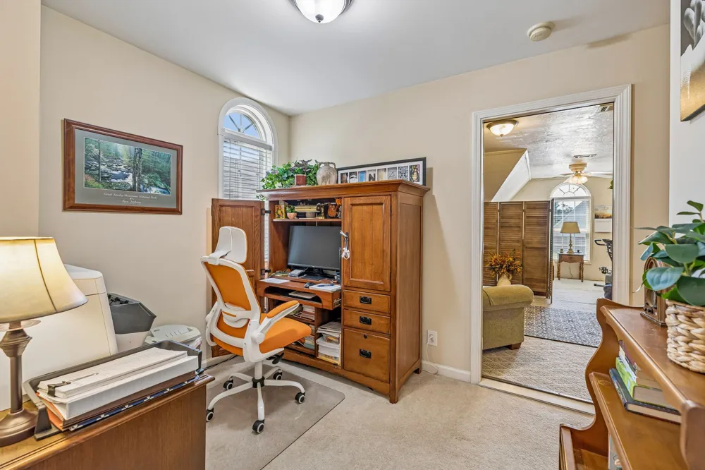 2833 Stonehedge Dr Murfreesboro, TN 37128