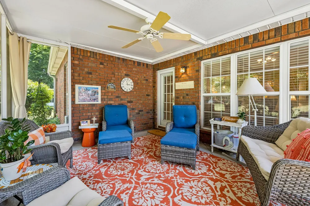 2833 Stonehedge Dr Murfreesboro, TN 37128