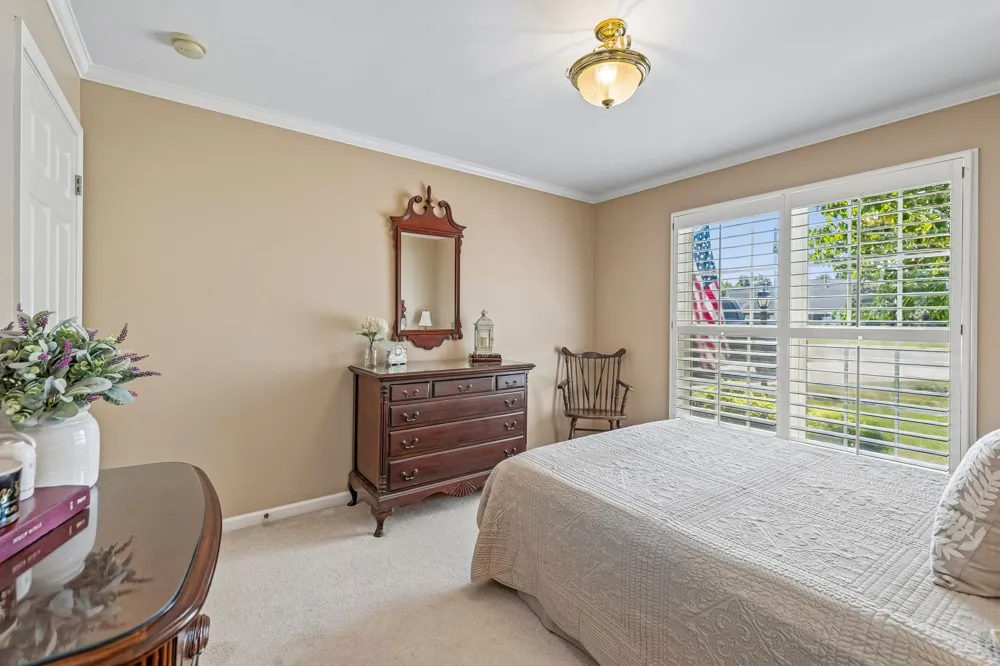 2833 Stonehedge Dr Murfreesboro, TN 37128