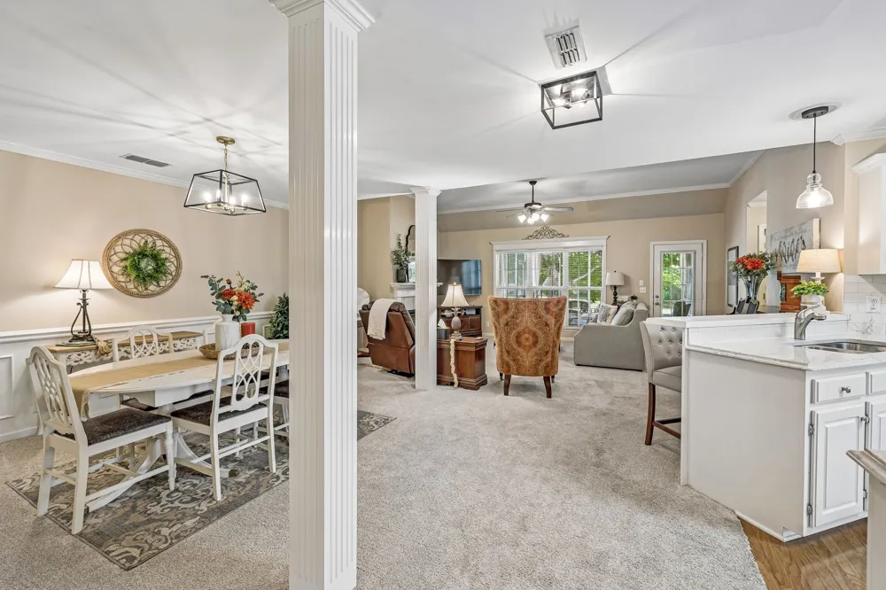 2833 Stonehedge Dr Murfreesboro, TN 37128