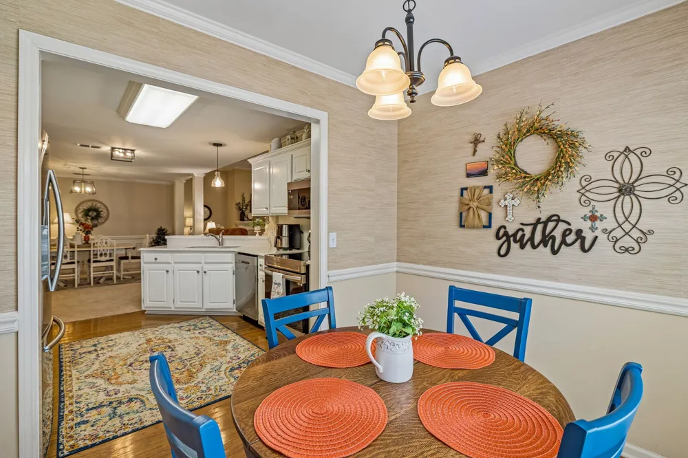 2833 Stonehedge Dr Murfreesboro, TN 37128