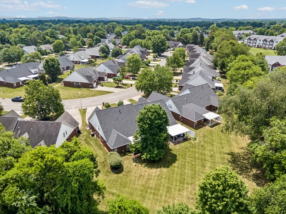 2833 Stonehedge Dr Murfreesboro, TN 37128