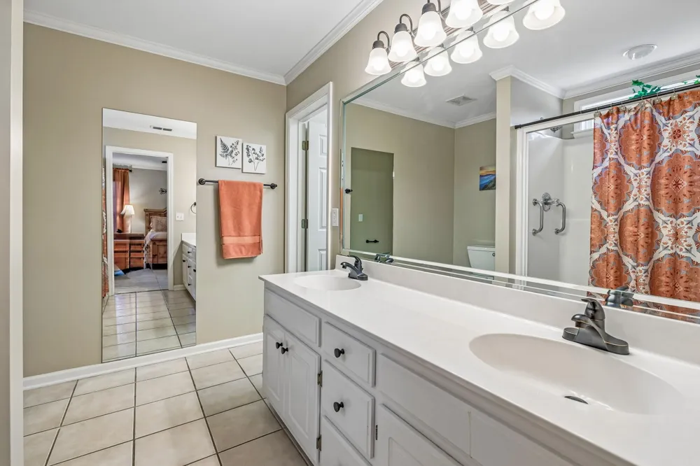 2833 Stonehedge Dr Murfreesboro, TN 37128
