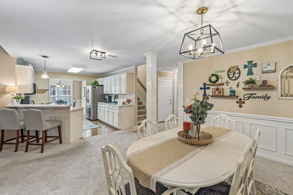 2833 Stonehedge Dr Murfreesboro, TN 37128