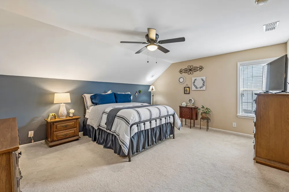 2833 Stonehedge Dr Murfreesboro, TN 37128