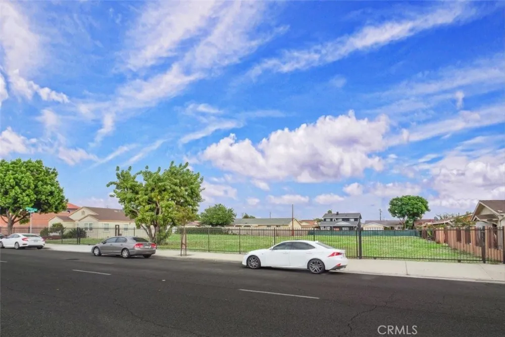 22108 Avalon Carson, CA 90745