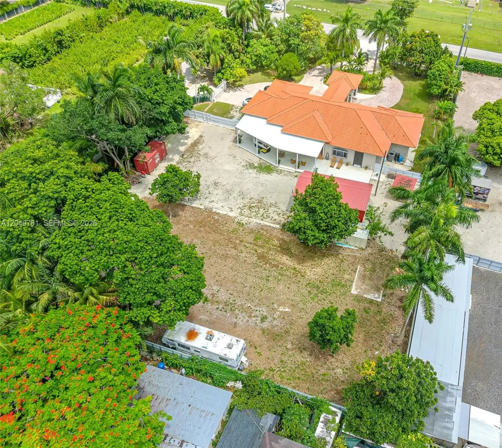18390 SW 200th St Miami, FL 33187
