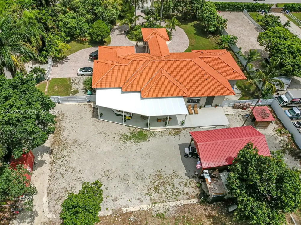18390 SW 200th St Miami, FL 33187
