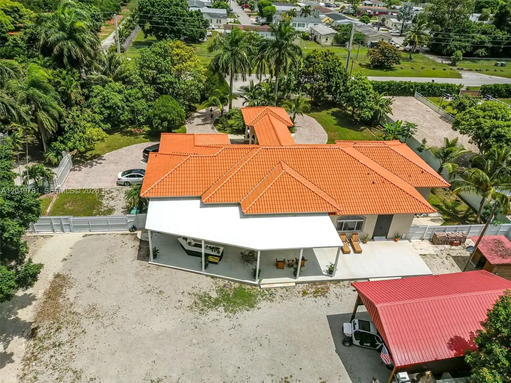 18390 SW 200th St Miami, FL 33187