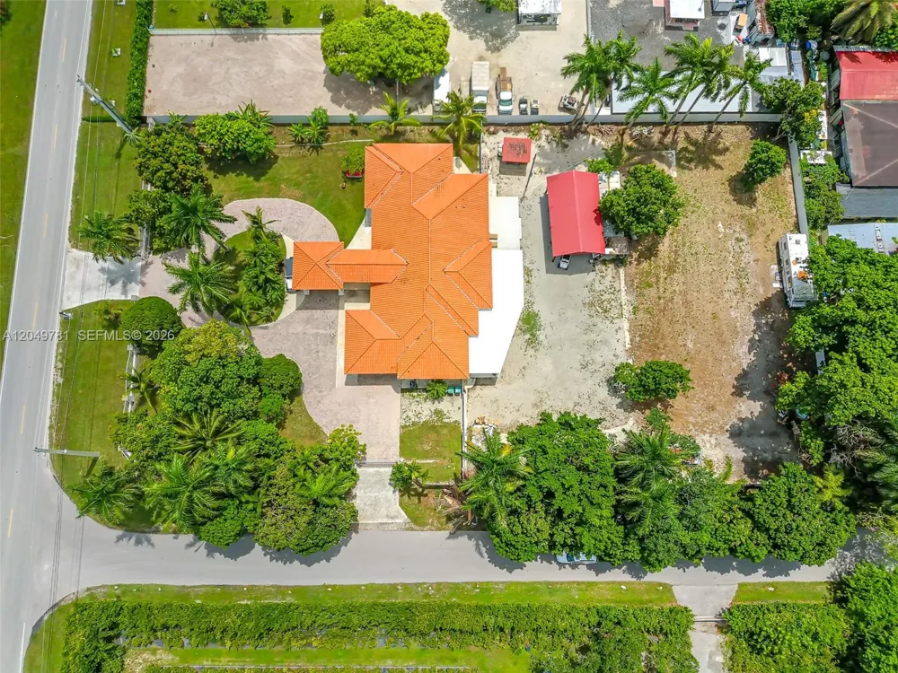 18390 SW 200th St Miami, FL 33187