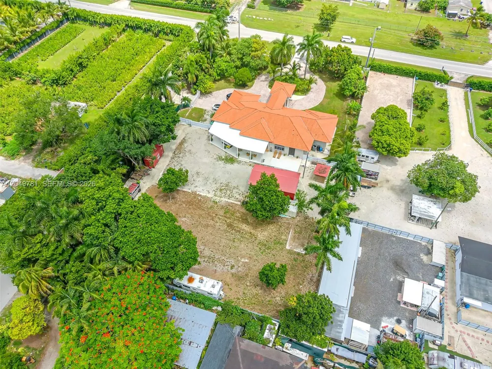 18390 SW 200th St Miami, FL 33187