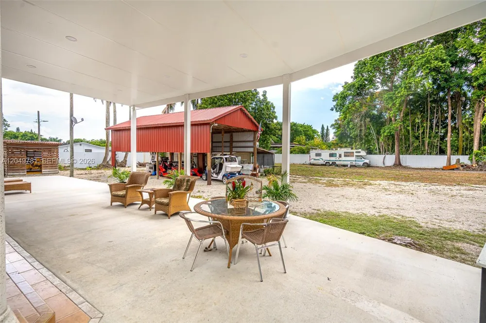 18390 SW 200th St Miami, FL 33187