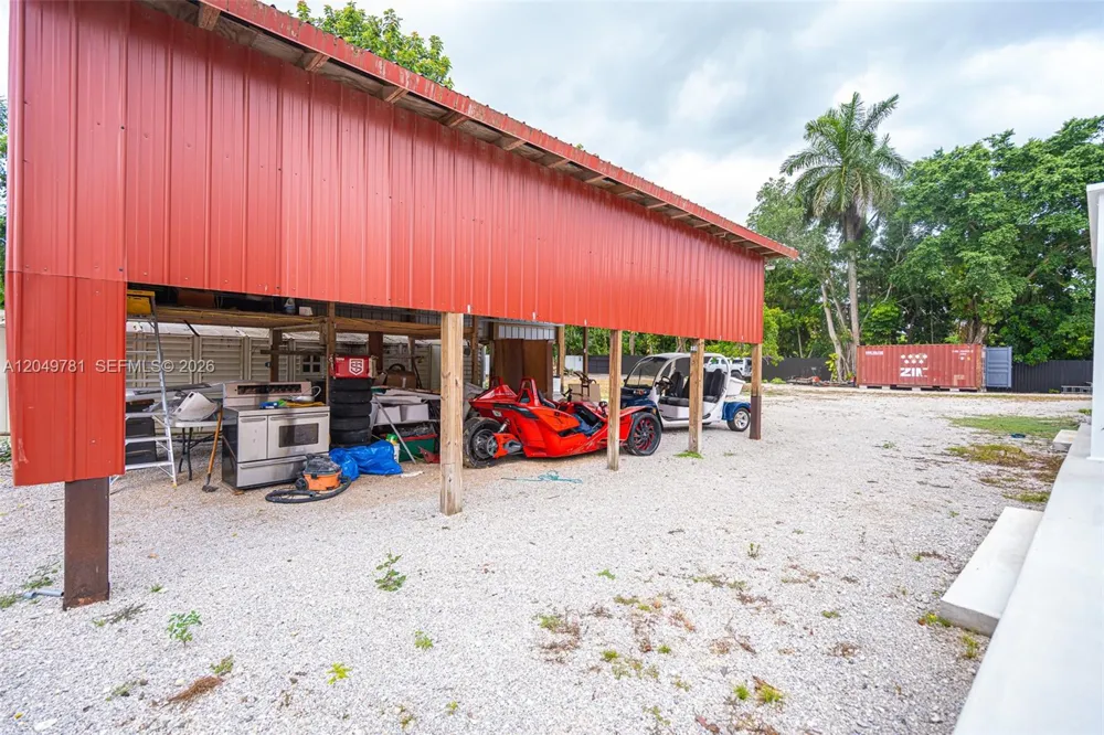 18390 SW 200th St Miami, FL 33187