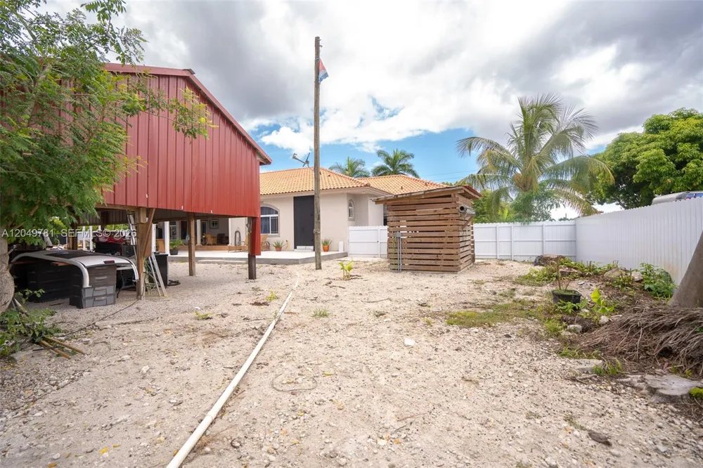 18390 SW 200th St Miami, FL 33187