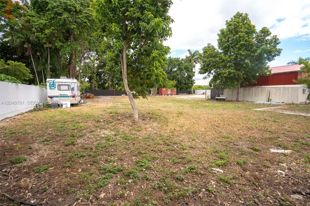 18390 SW 200th St Miami, FL 33187
