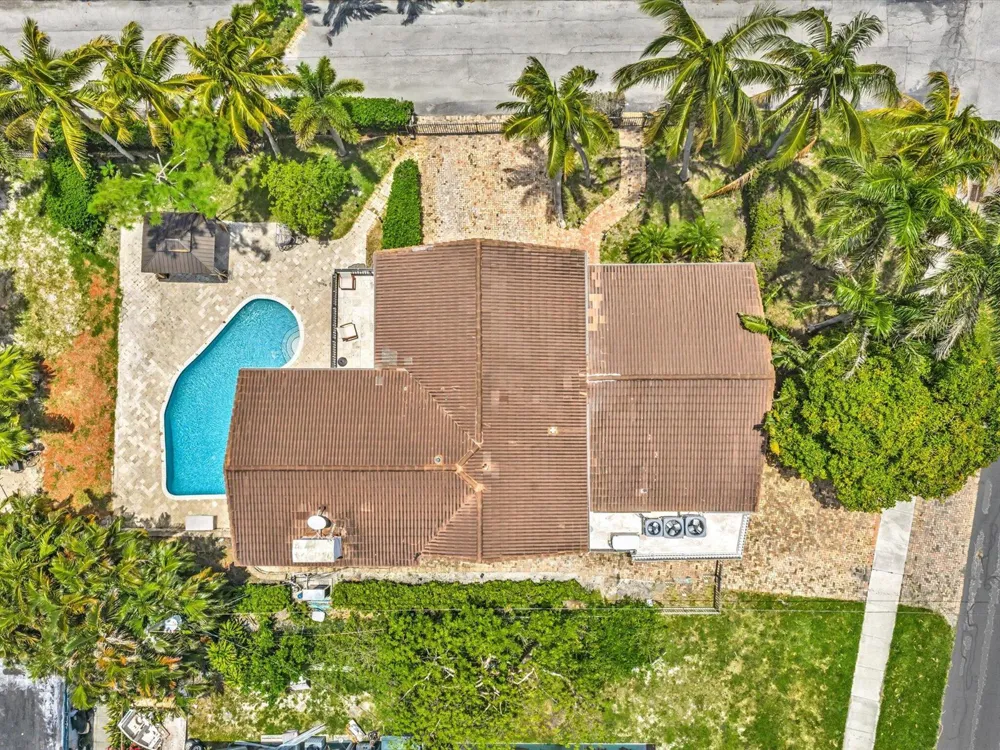518 Riverside Drive Pompano Beach, FL 33062
