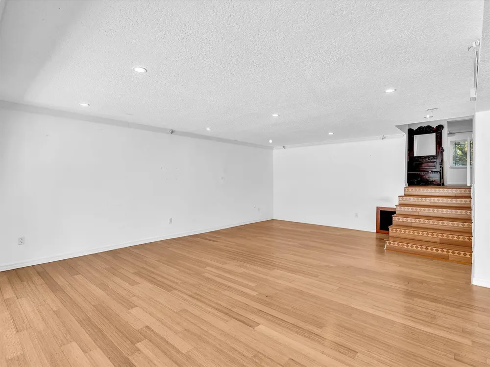 518 Riverside Drive Pompano Beach, FL 33062