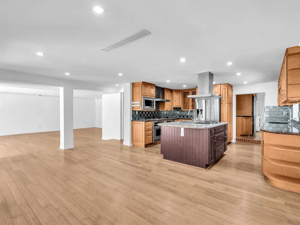 518 Riverside Drive Pompano Beach, FL 33062
