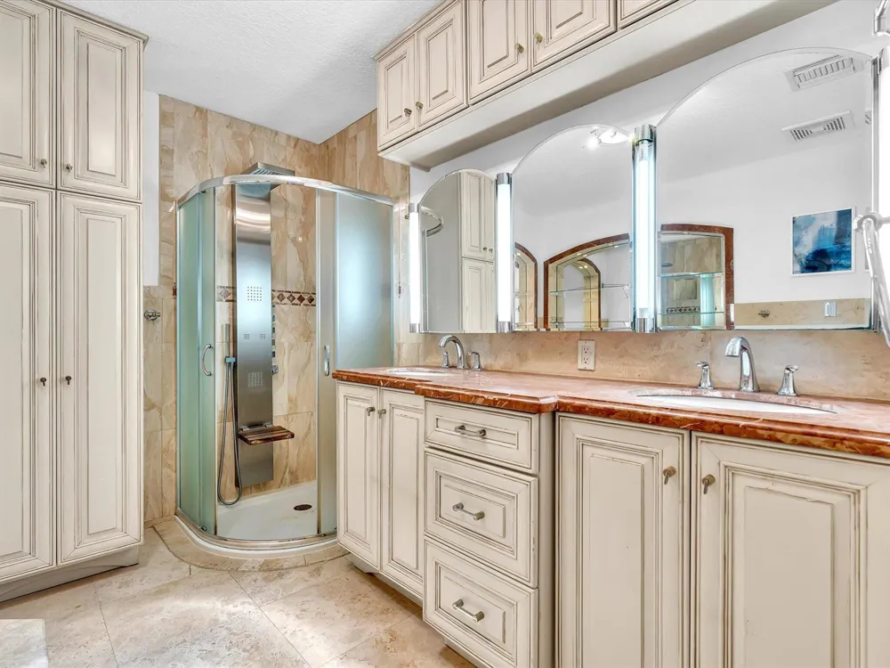 518 Riverside Drive Pompano Beach, FL 33062