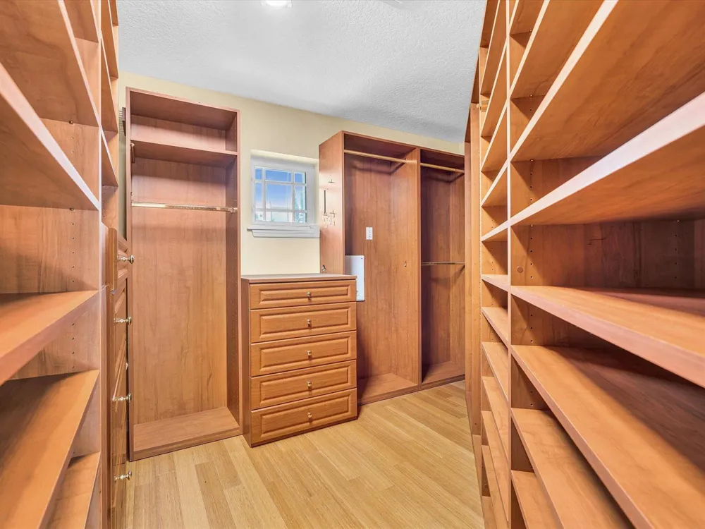 518 Riverside Drive Pompano Beach, FL 33062
