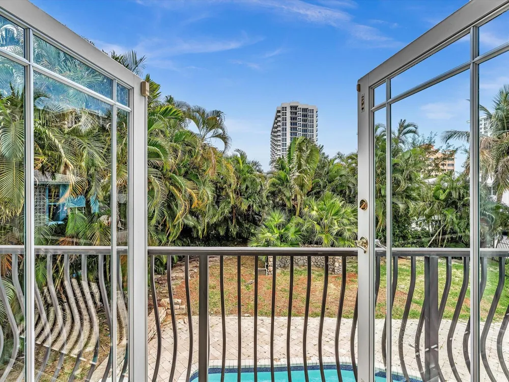 518 Riverside Drive Pompano Beach, FL 33062