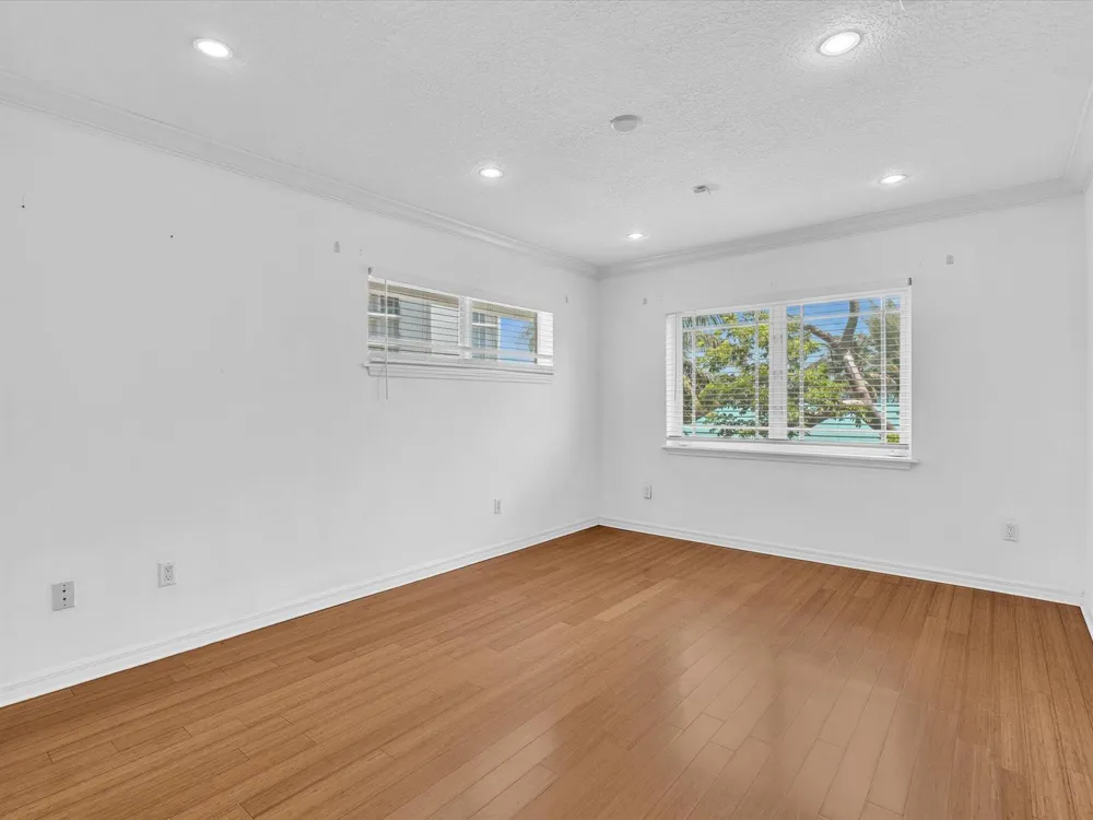 518 Riverside Drive Pompano Beach, FL 33062