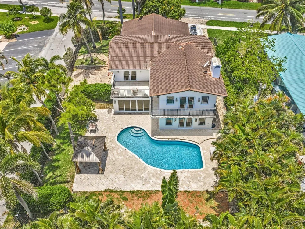 518 Riverside Drive Pompano Beach, FL 33062