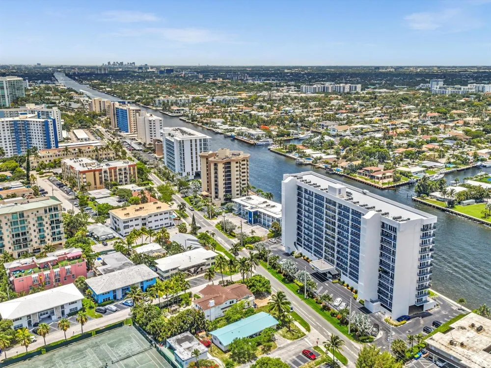 518 Riverside Drive Pompano Beach, FL 33062