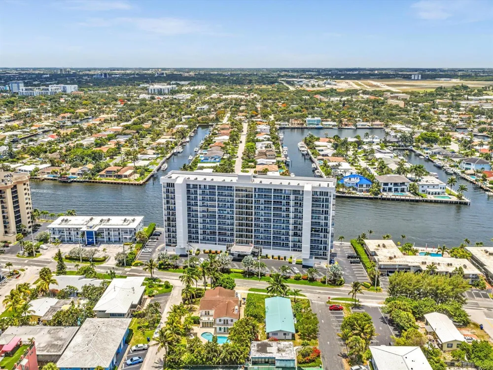 518 Riverside Drive Pompano Beach, FL 33062
