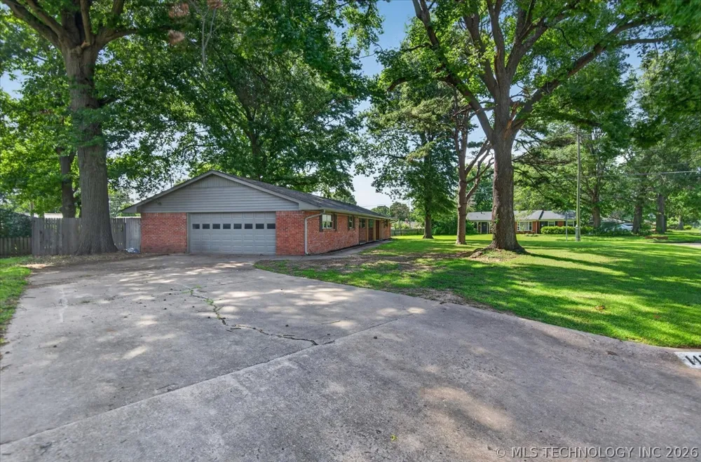 1428 Melmart Bartlesville, OK 74006