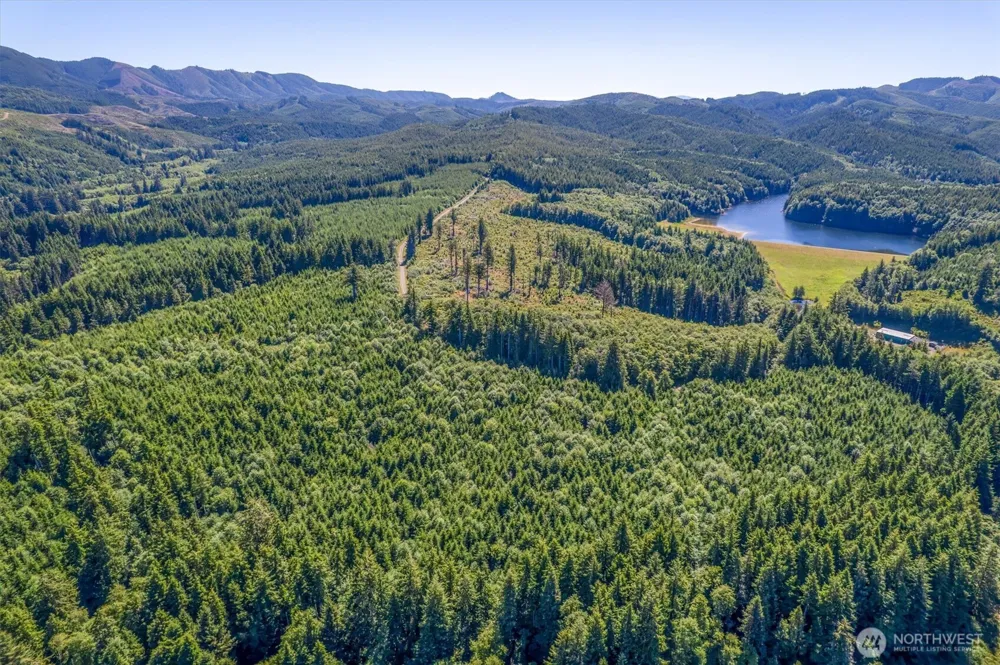 1 W Walberg Road Chinook, WA 98614