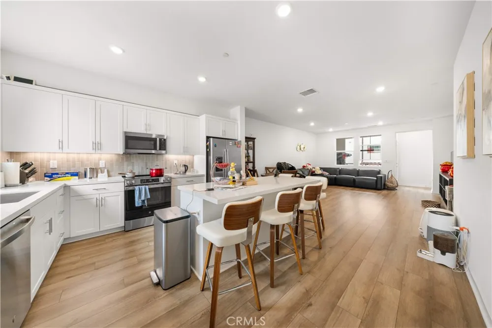 12826 Denali Way Eastvale, CA 92880