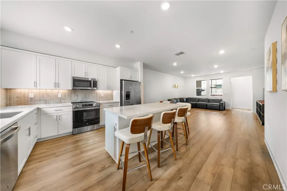 12826 Denali Way Eastvale, CA 92880
