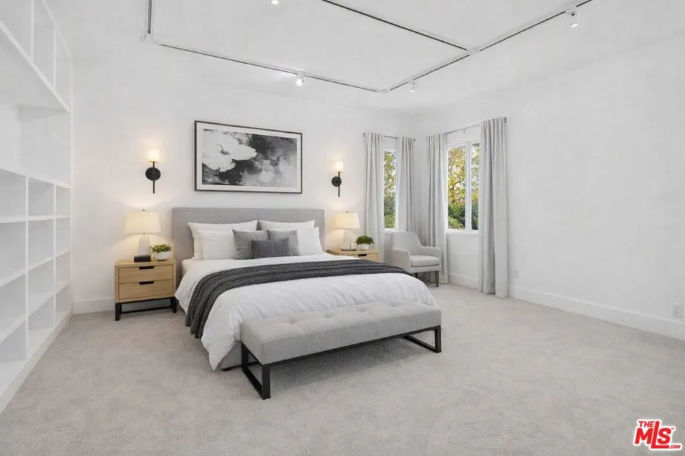 305 S Bedford Drive Beverly Hills, CA 90212