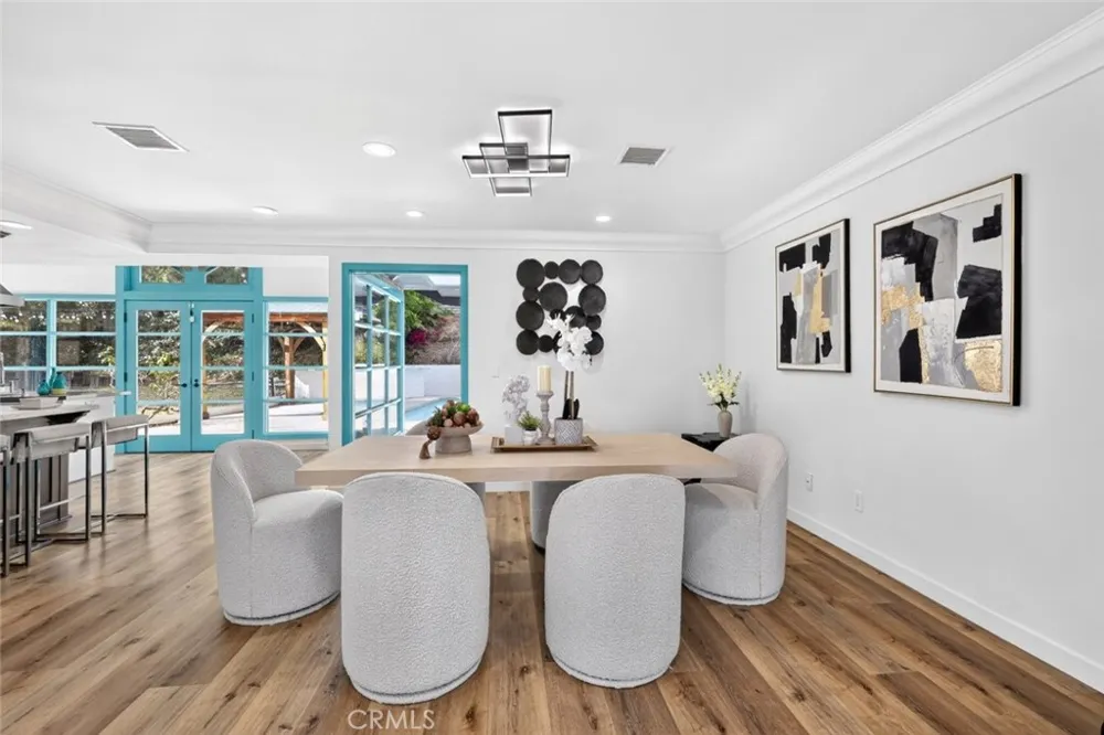 20001 Hiawatha Street Chatsworth, CA 91311
