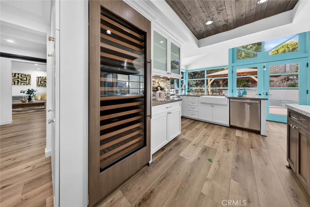 20001 Hiawatha Street Chatsworth, CA 91311