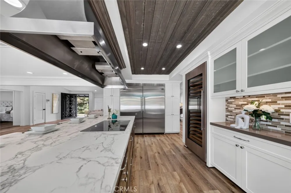 20001 Hiawatha Street Chatsworth, CA 91311
