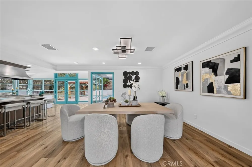 20001 Hiawatha Street Chatsworth, CA 91311