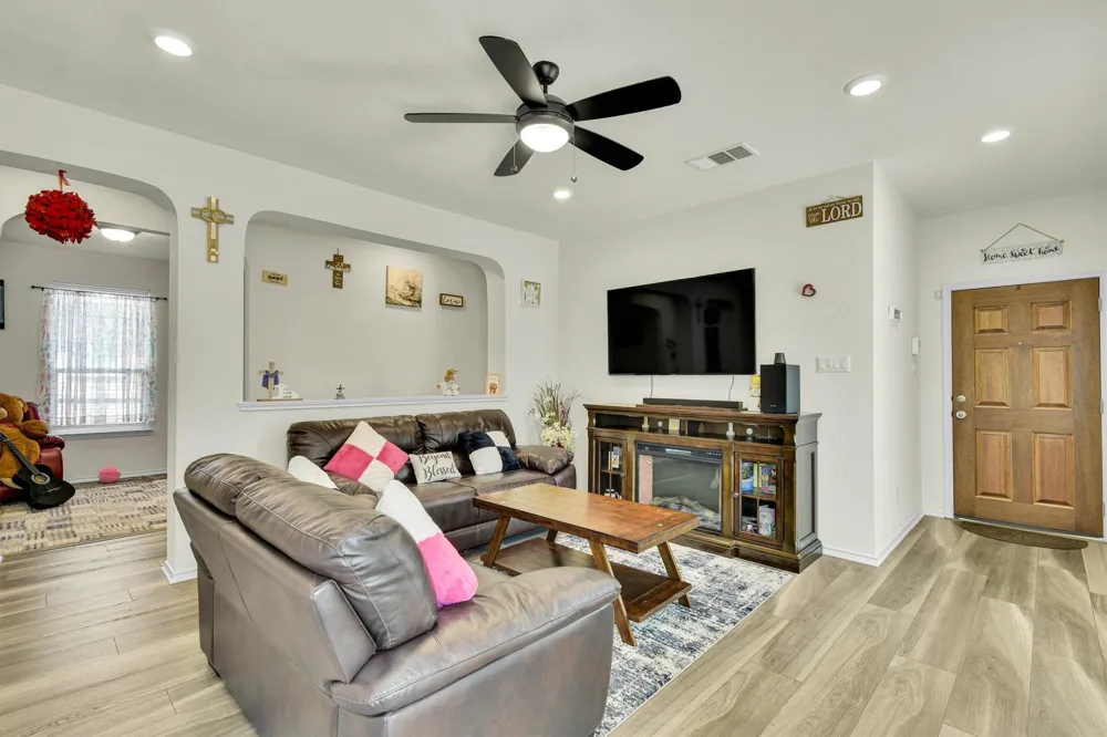2950 E Old Settlers Boulevard #70 Round Rock, TX 78665