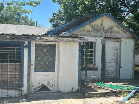 209 W Church Street