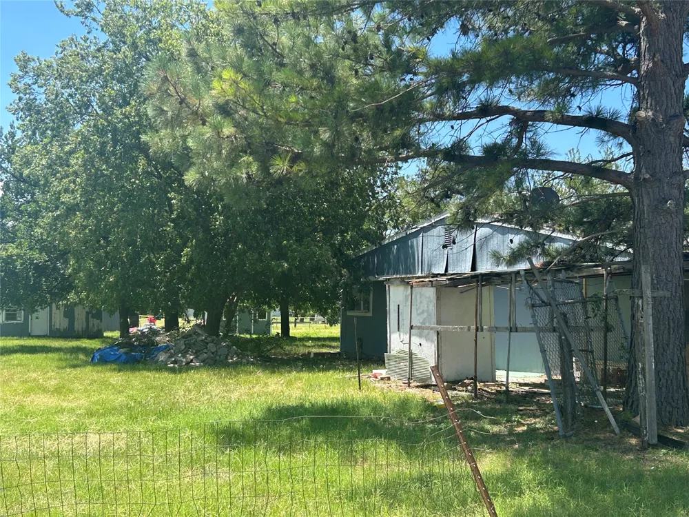209 W Church Street Olney, TX 76374